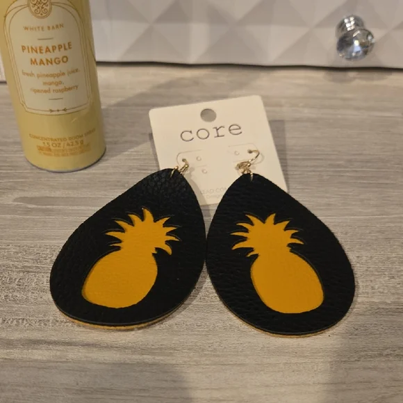 Black and Yellow Pineapple Earrings - Picture 1 of 6